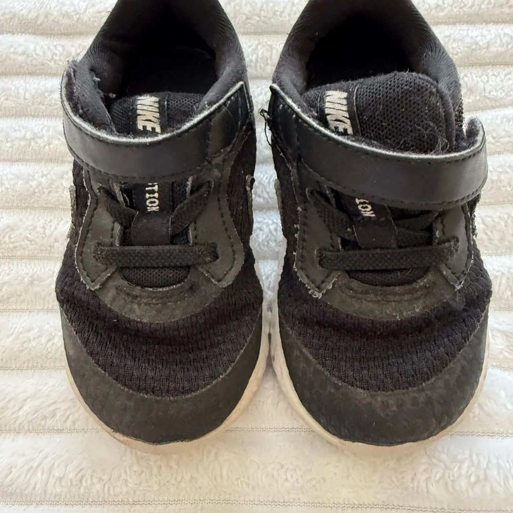 Nike Kids Black and White Sneakers